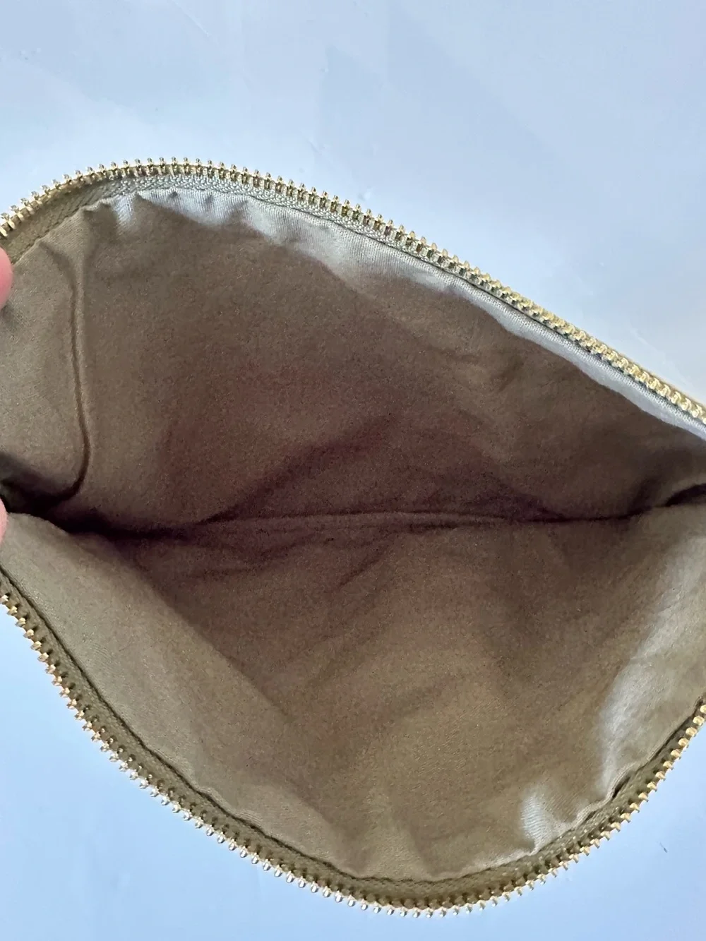 Sézane Olive Green Velvet Cosmetic Pouch Travel Makeup Bag